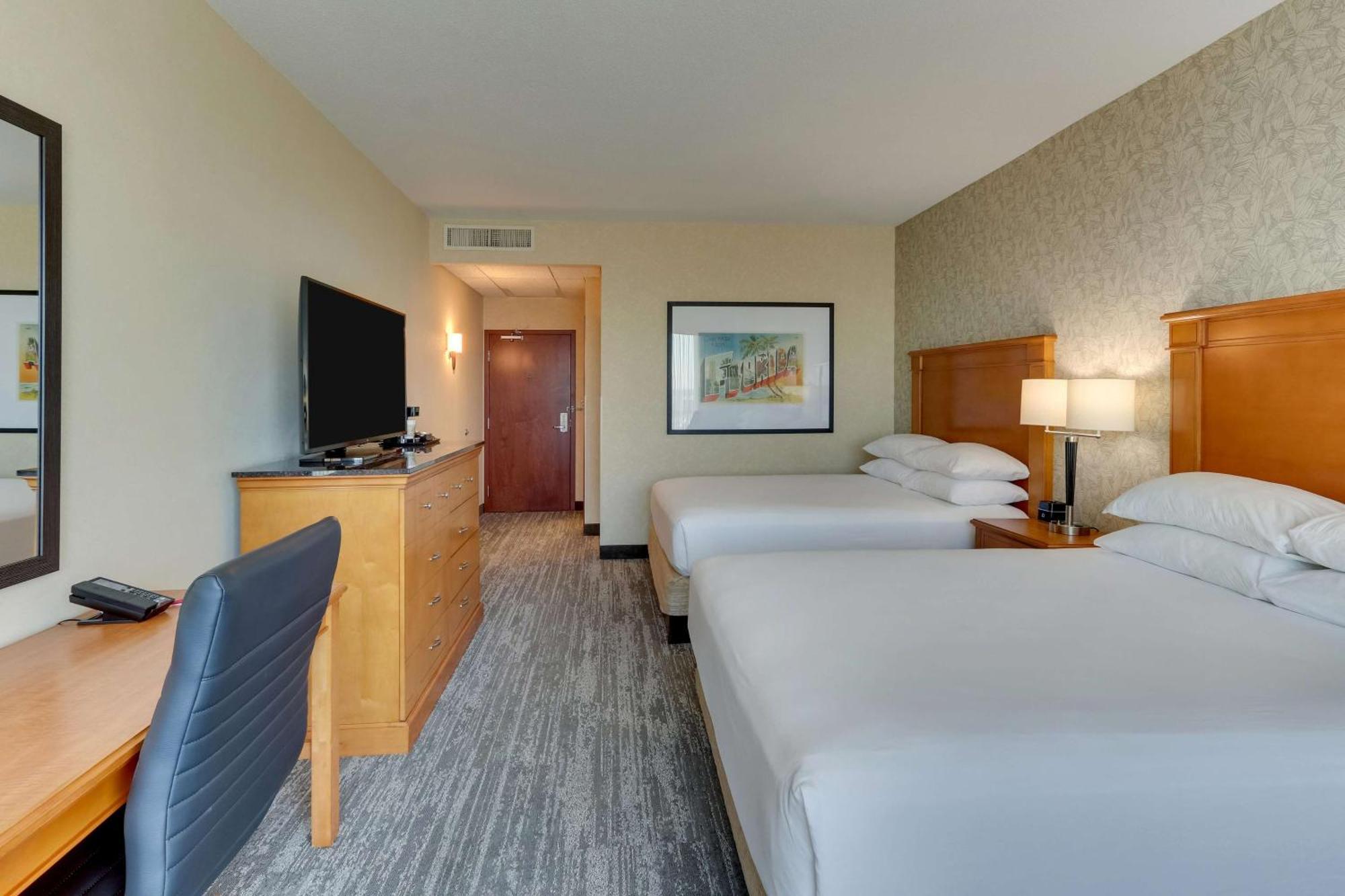Drury Inn & Suites Orlando Near Universal Orlando Resort Eksteriør bilde